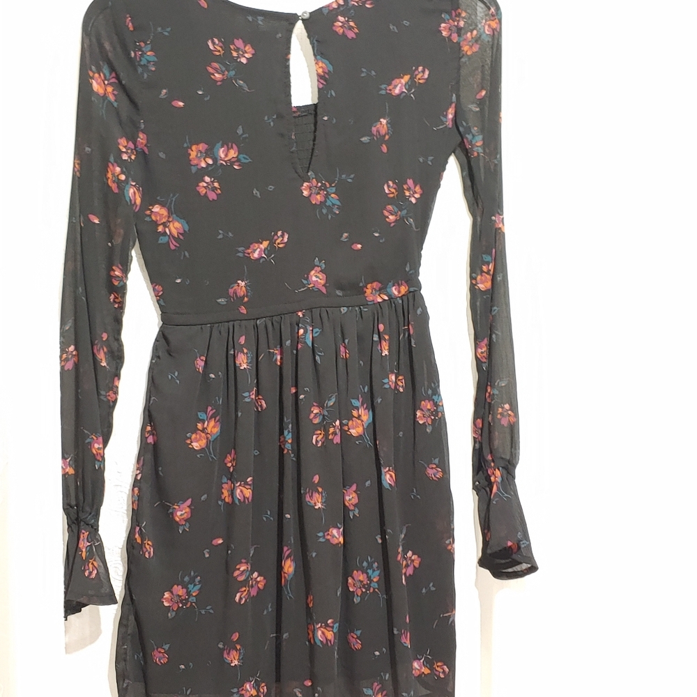 BLACK FLORAL DRESS. SIZE XS - Picture 3 of 11